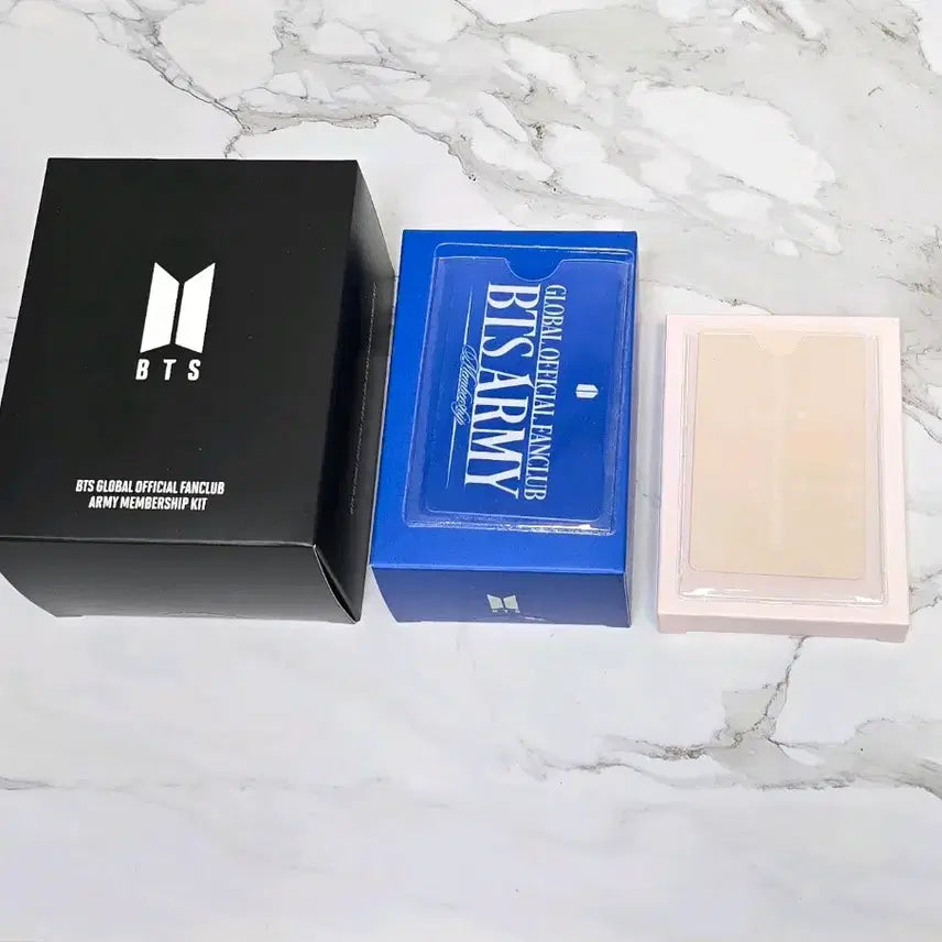 [BUNJANG] BTS ARMY Membership Kit Set (3 types) Sealed Bundle Set / 방탄 아미 멤버십 키트 3종 미개봉 일괄 양도