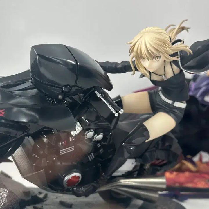 [BUNJANG] Alter Saber Alter Shinjuku Noir Figure / 세이버 알터 신주쿠 큐이랏세 느와르 피규어