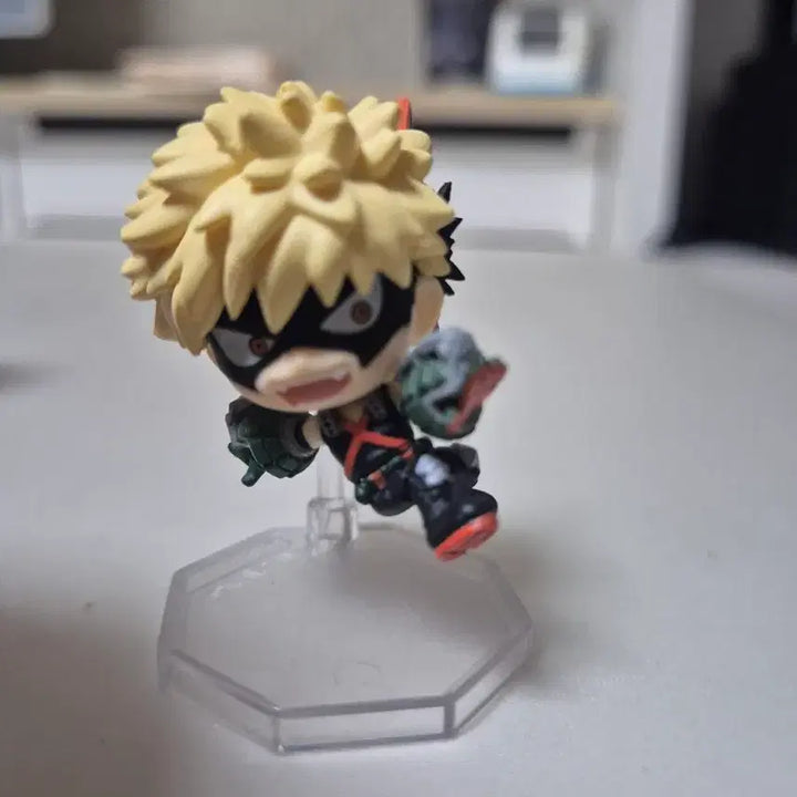 [BUNJANG] Bandai My Hero Academia Capsule Collection Gacha Katsuki Bakugo Figure / 반다이 히로아카 캡슐 컬렉션 가챠 바쿠고 판매