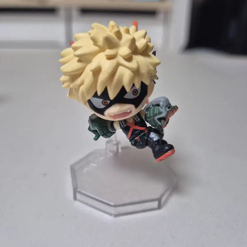 [BUNJANG] Bandai My Hero Academia Capsule Collection Gacha Katsuki Bakugo Figure / 반다이 히로아카 캡슐 컬렉션 가챠 바쿠고 판매