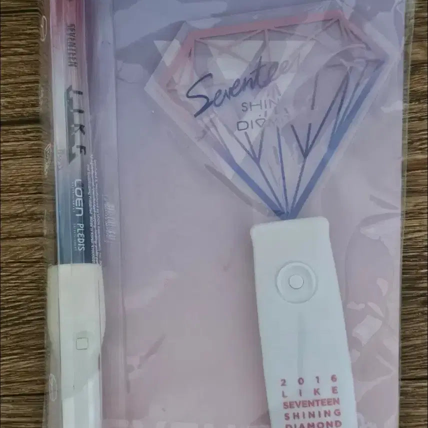 [BUNJANG] Seventeen 2016 Concert Goods Bundle Set / 급처) 2016 세븐틴 콘서트 굿즈