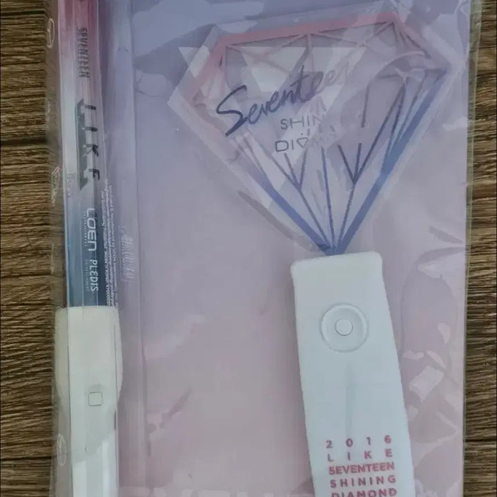 [BUNJANG] Seventeen 2016 Concert Goods Bundle Set / 급처) 2016 세븐틴 콘서트 굿즈