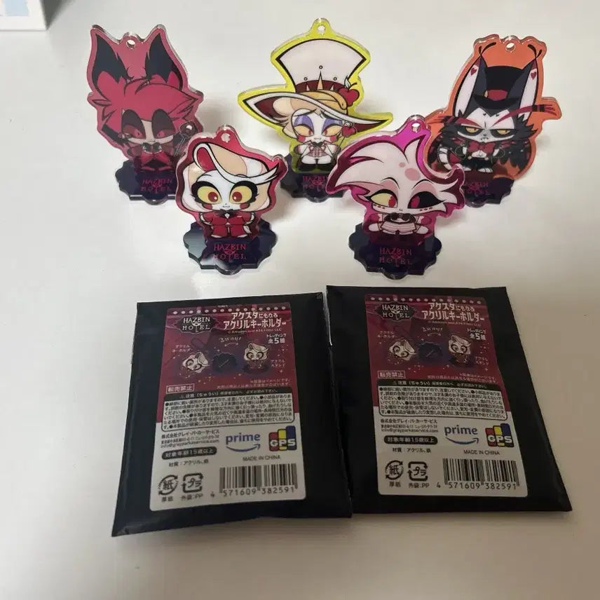 [BUNJANG] Hazbin Hotel Charlie &amp; Angel Dust Acrylic Keychain / Stand / 해즈빈 호텔 아크릴 스탠드도 되는 아크릴 키홀더 찰리, 앤젤 더스트 판매