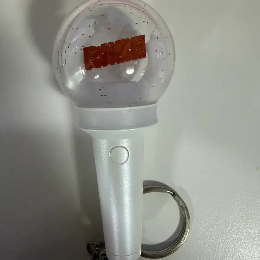 [BUNJANG] RIIZE Lightstick Mini Keychain / 라이즈 라브봉 미니 응원봉 키링