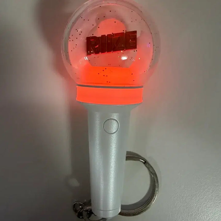 [BUNJANG] RIIZE Lightstick Mini Keychain / 라이즈 라브봉 미니 응원봉 키링