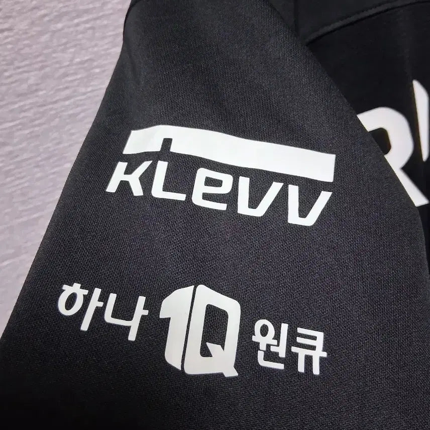 [BUNJANG] T1 Coach Roch "Player Issued" Uniform (L) / 2020 T1 로치 유니폼