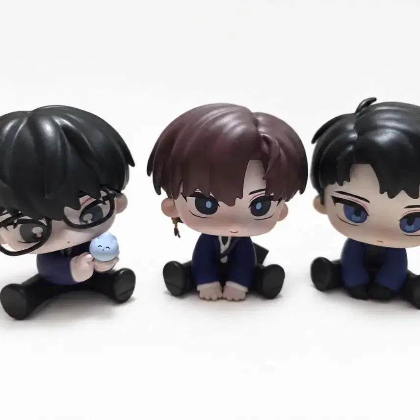 [BUNJANG] 괴담출근 Figure Set (Kim Soreum, Choi Yowon, Ryu Jaegwan) / 괴담출근 괴출 모두앉아 피규어 포도 김솔음 최요원 류재관