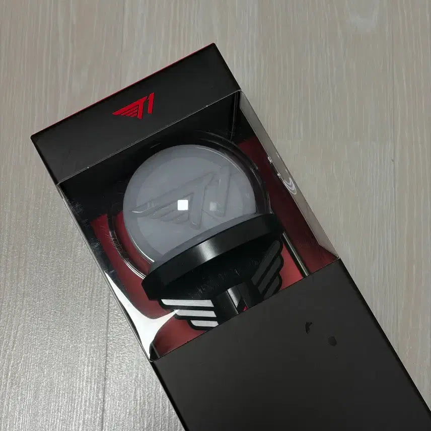 [BUNJANG] T1 Official Light Stick (Sealed) / T1 공식 응원봉 (미개봉 새상품)