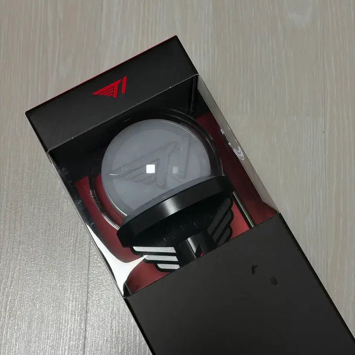 [BUNJANG] T1 Official Light Stick (Sealed) / T1 공식 응원봉 (미개봉 새상품)