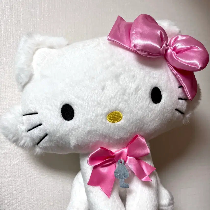 [BUNJANG] Sanrio Charmmy Kitty Sitting Plush Doll 28cm / (정품) 28cm 챠미키티 앉은 인형  챠미 키티