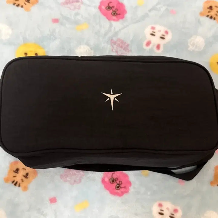[BUNJANG] Taemin Lightstick and Pouch Bundle Set / 태민 응원봉 및 파우치 일괄 판매