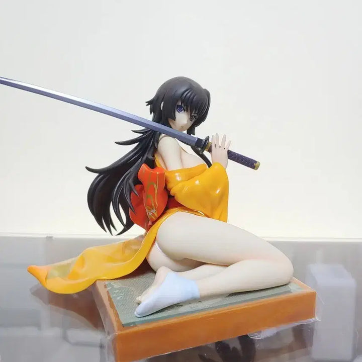 [BUNJANG] Kotobukiya Yui Takamura Sword Version 1/7 Scale Figure / 코토부키야 타카무라 유이 미소녀 피규어