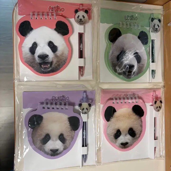 [BUNJANG] Bao Family Goods Set - Notebooks, Stickers, Lenticulars, Keychains, Badges, Fan / 바오패밀리굿즈세트 귀여운 바오(노트4종 푸바오제외,스티커)등 일괄로 판매해요~