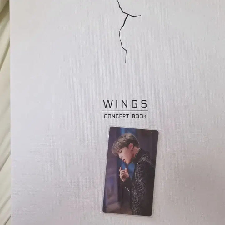[BUNJANG] BTS WINGS Concept Book (Jimin Photocard Included) / 방탄소년단 BTS WINGS 컨셉북 (지민 포토카드 포함)