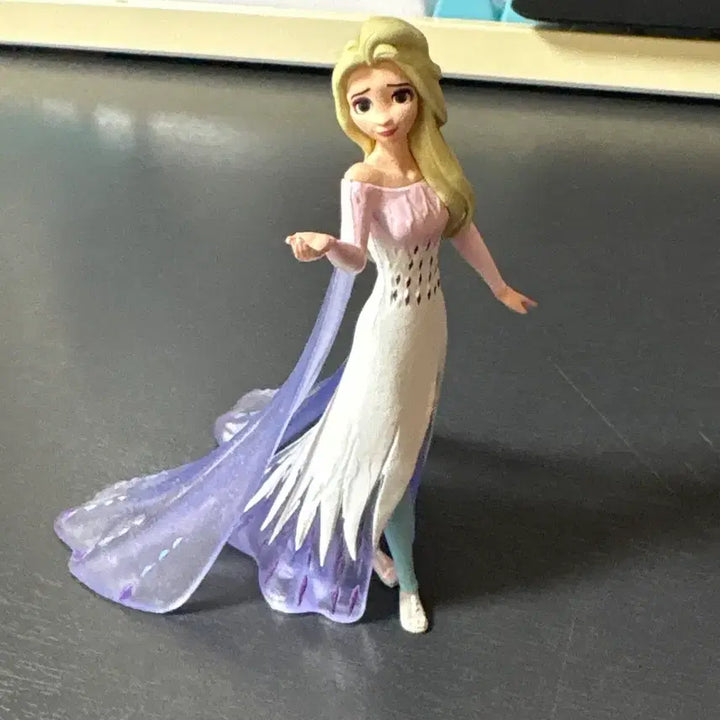 [BUNJANG] Disney Frozen Elsa Figure / 겨울왕국 엘사 피규어