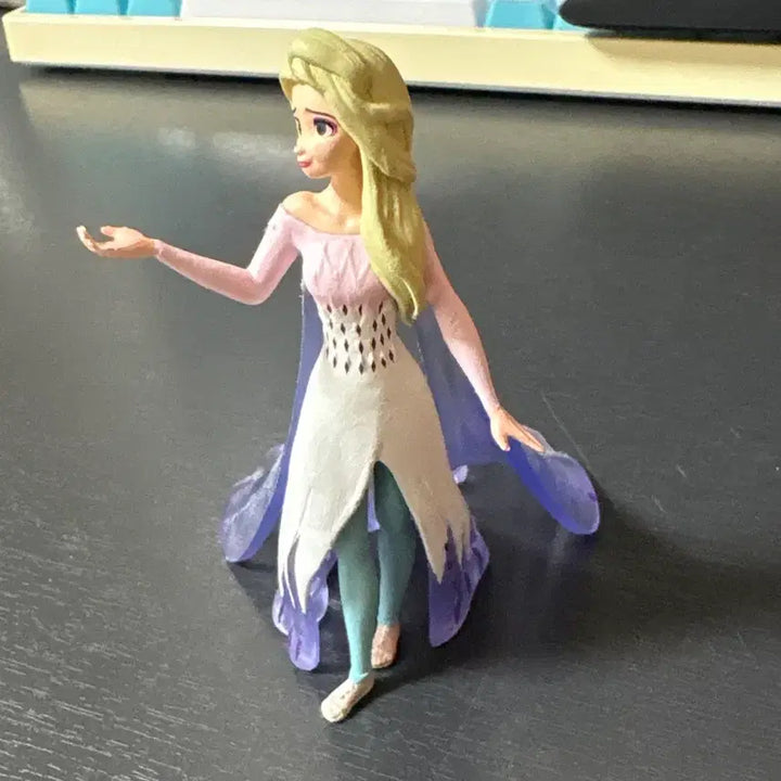 [BUNJANG] Disney Frozen Elsa Figure / 겨울왕국 엘사 피규어