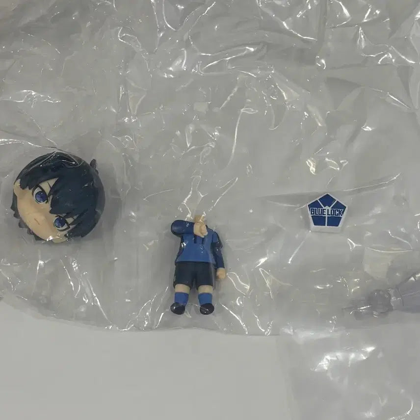 [BUNJANG] Isagi Yoichi Uniform Nendoroid Figure / 이사기 유니폼 서프라이즈 넨도 피규어 새상품