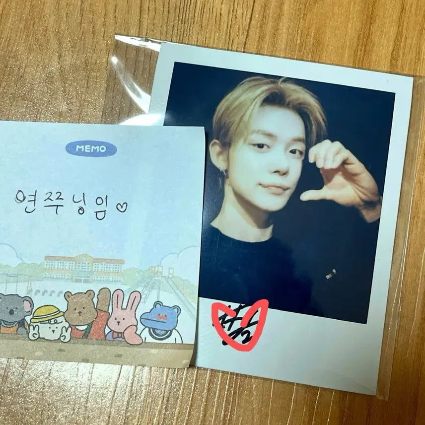 [BUNJANG] TXT YeonJun Autographed Instant Photo / 투바투 txt YeonJun 연준 친필 사인 인스턴트 포토 양도