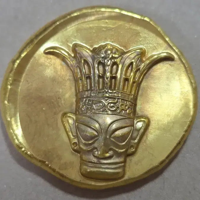 [BUNJANG] Embroidered Mask Coin / 가면 문양 주화 동전