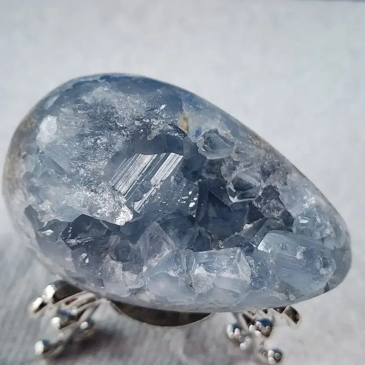 [BUNJANG] Natural Crystal Blue Quartz Rough Stone with Stand / 천연 크리스탈 블루수정 원석 + 받침대