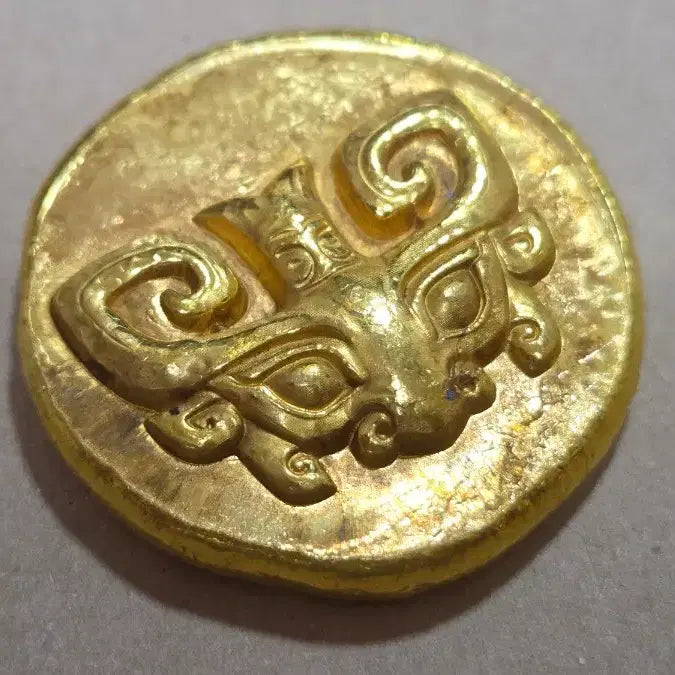 [BUNJANG] Gold Coin / 금색주화