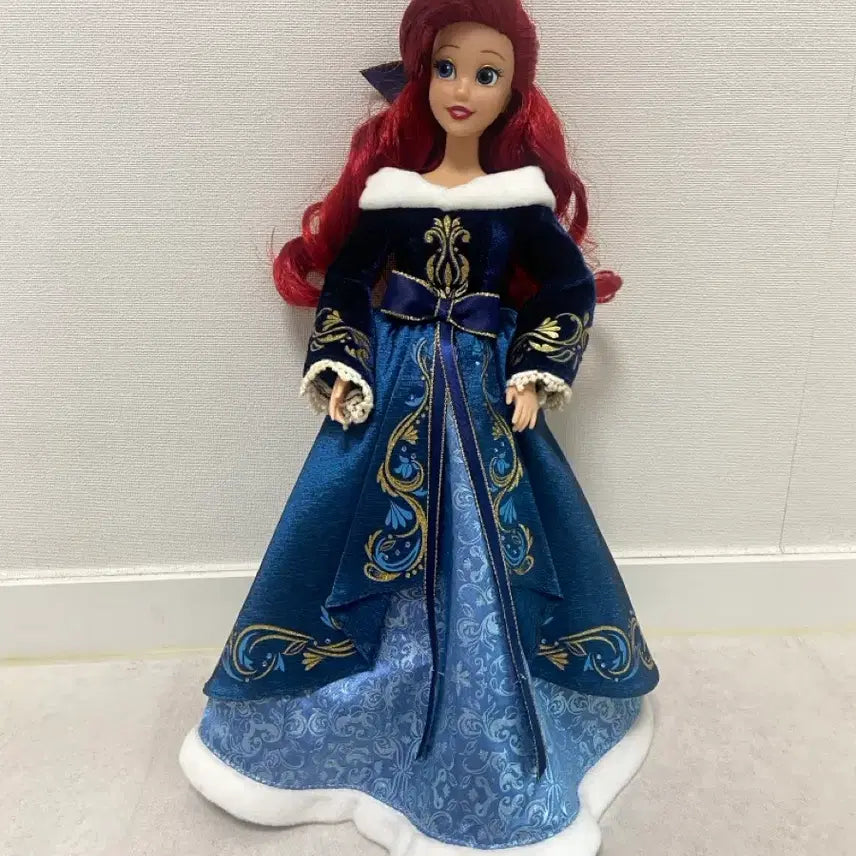 [BUNJANG] Disney The Little Mermaid Ariel 2020 Holiday Special Edition Doll / 디즈니 인어공주 에리얼 2020 홀리데이 스페셜 에디션 인형