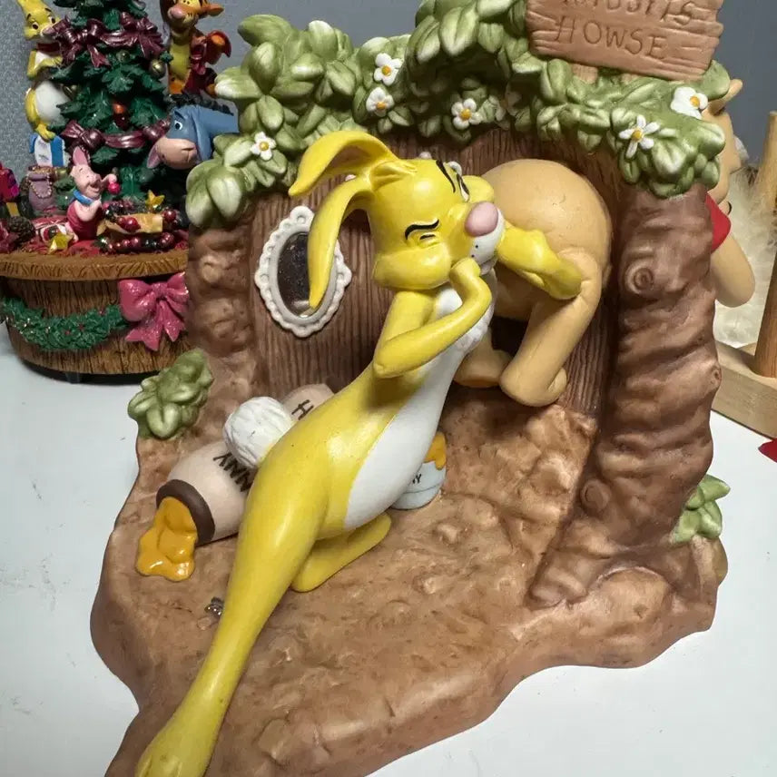 [BUNJANG] Disney Winnie the Pooh Porcelain Figure / 디즈니 푸우 에네스코 피규어