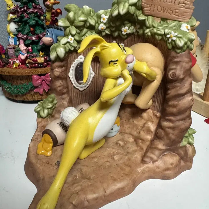[BUNJANG] Disney Winnie the Pooh Porcelain Figure / 디즈니 푸우 에네스코 피규어