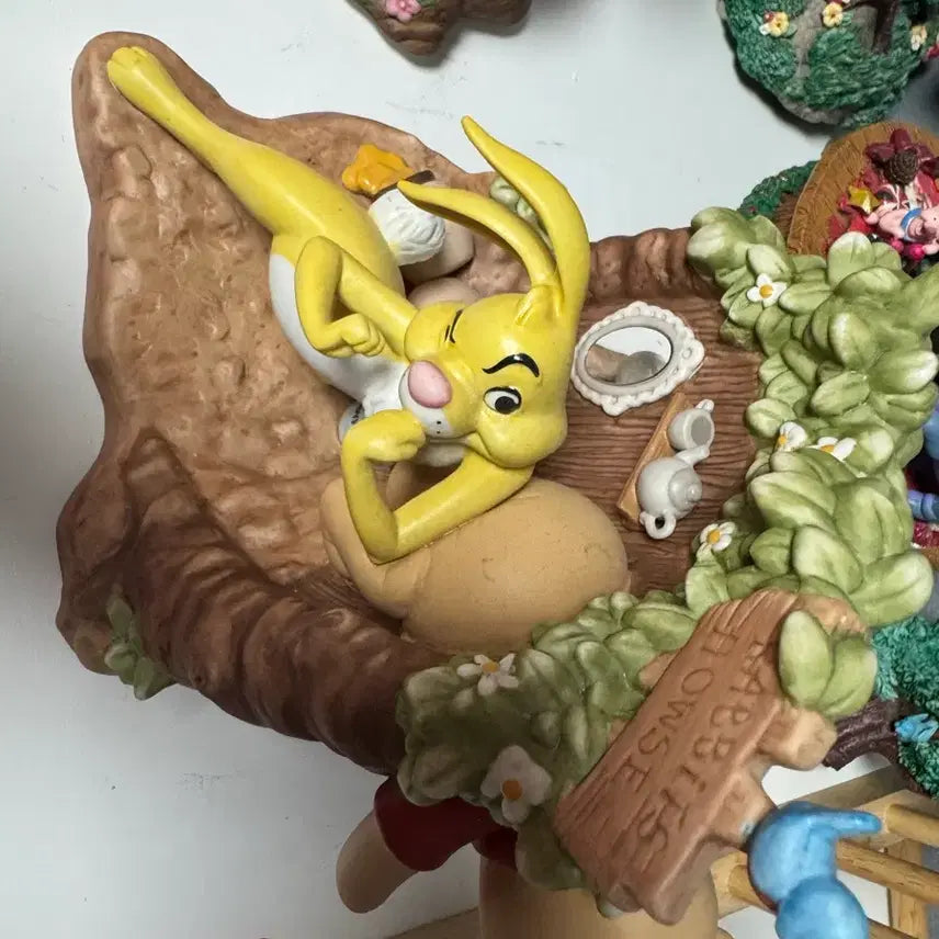 [BUNJANG] Disney Winnie the Pooh Porcelain Figure / 디즈니 푸우 에네스코 피규어