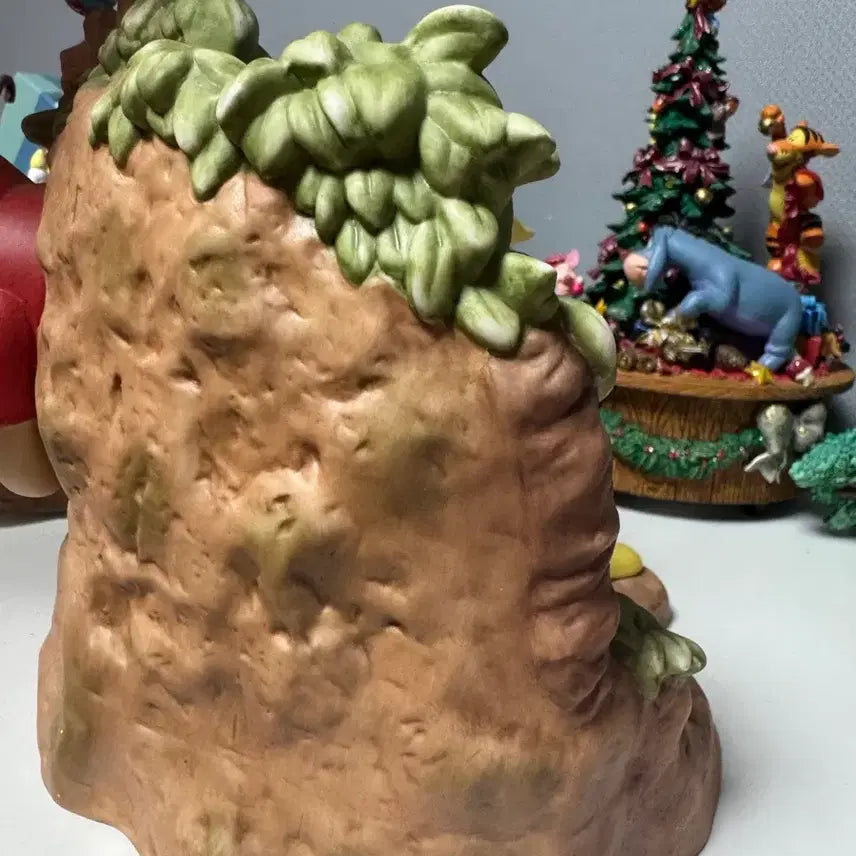 [BUNJANG] Disney Winnie the Pooh Porcelain Figure / 디즈니 푸우 에네스코 피규어