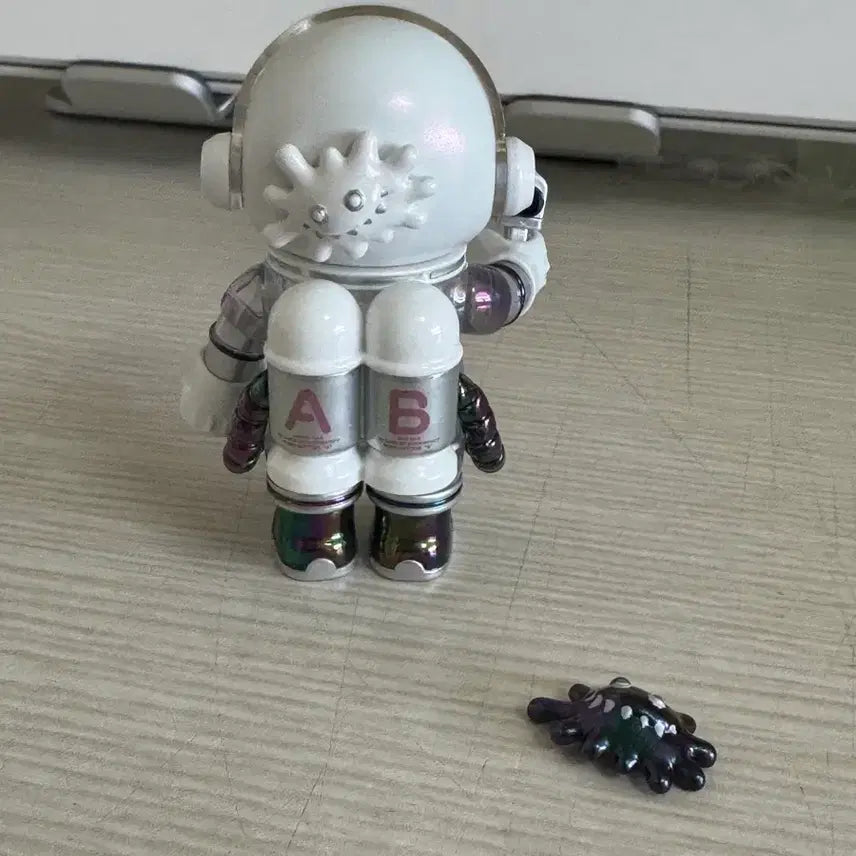 [BUNJANG] Instinctoy Space Molly 1st Edition Figure / 스페이스 몰리 1탄 인스팅토이 (카드x,박스x)