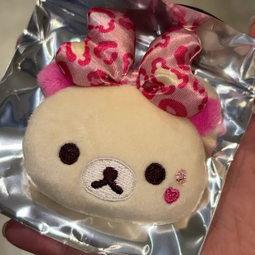 [BUNJANG] Rilakkuma Korilakkuma Pink Gal Gacha Badge / 코리락쿠마 가득 뱃지 갸루 핑크 리본 랜덤 가챠 리락쿠마