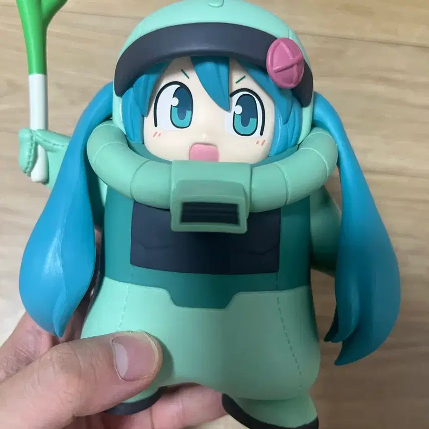 [BUNJANG] Gundam x Hatsune Miku Figure / 건담 하츠네미쿠 피규어 판매