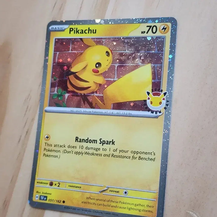 [BUNJANG] Pokemon 30th Anniversary Pikachu Promo Card / 포켓몬 카드 30주년 피카츄 프로모