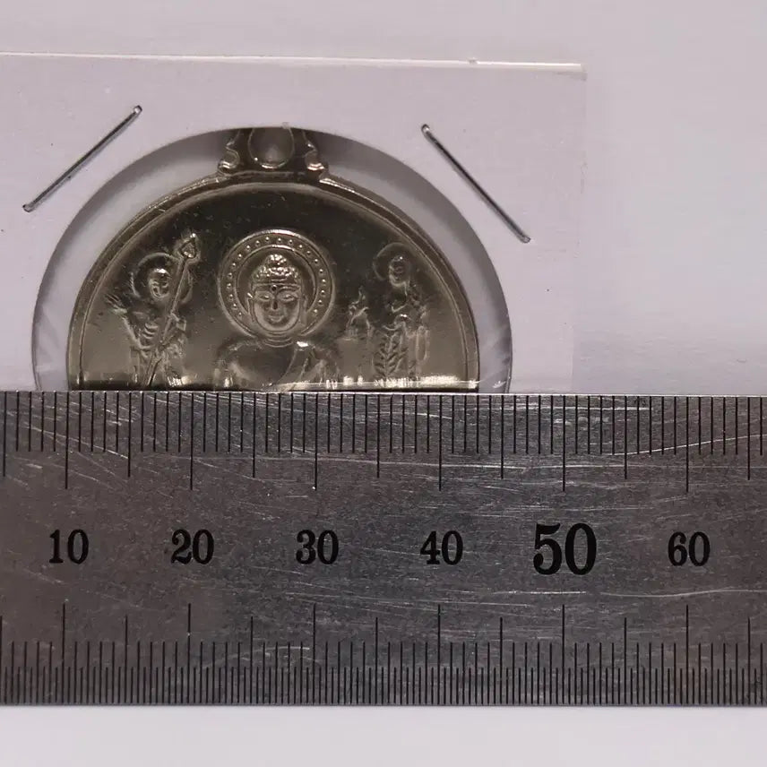 [BUNJANG] Seated Buddha Medallion with Buddhist Teachings / 좌불상 부처님의 말씀이 담긴 불교 메달