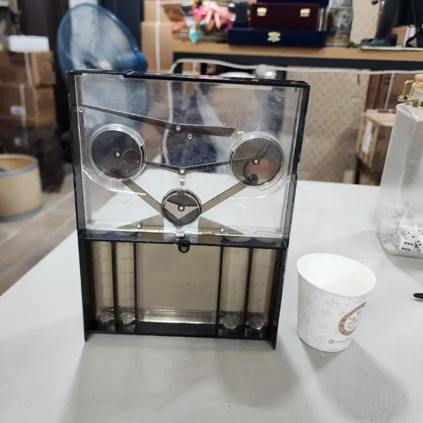 [BUNJANG] Coin-Sensing Piggy Bank / USA 코인의 크기(액수)에 따라 움직이며 저금되는 저금통 높이23.3cm 가로17.5cm