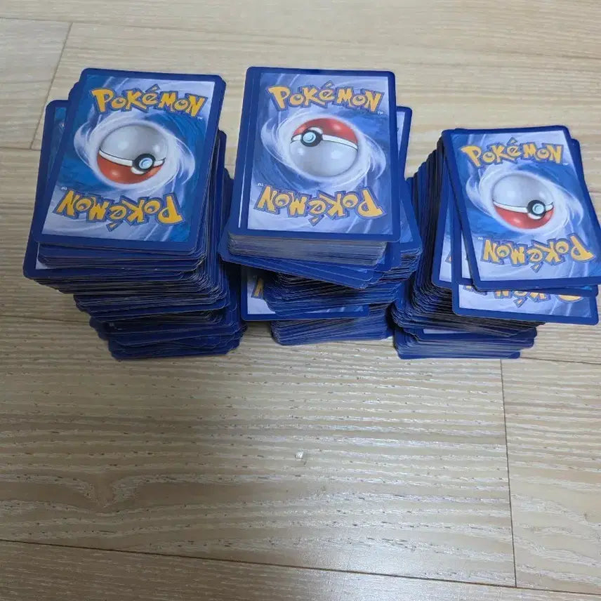 [BUNJANG] Pokemon Cards Bundle - 1000 Cards (2017-2019 &amp; Recent) / 포켓몬카드 2017~2019년 약 300장, 최신카드 약 700장 총 1000장 일반 잡카드 일괄 판매합니다