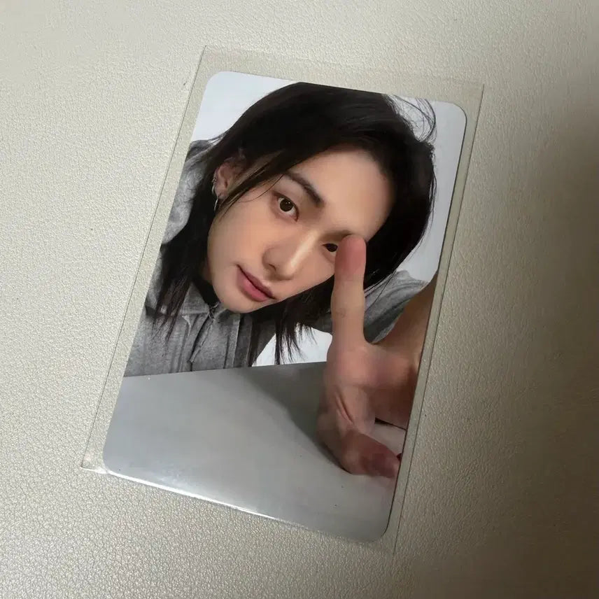[BUNJANG] Stray Kids Hyunjin THIS&amp;THAT Popup Lucky Draw Photocard / 현진 디스앤댓 팝업 3만원 특전포카 this&amp;that popup pc