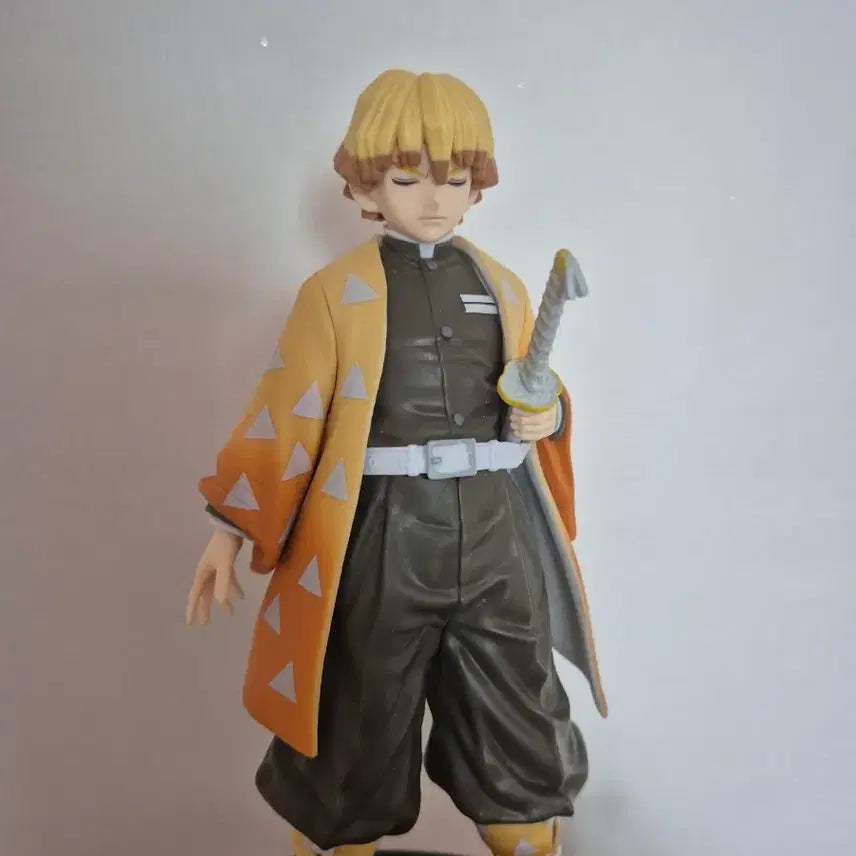 [BUNJANG] Demon Slayer: Kimetsu no Yaiba - Agatsuma Zenitsu Figure (Bonds of Brotherhood Series, Type 31) / 정품] 귀멸의 칼날 유대의 장 31형 아가츠마 젠이츠 피규어