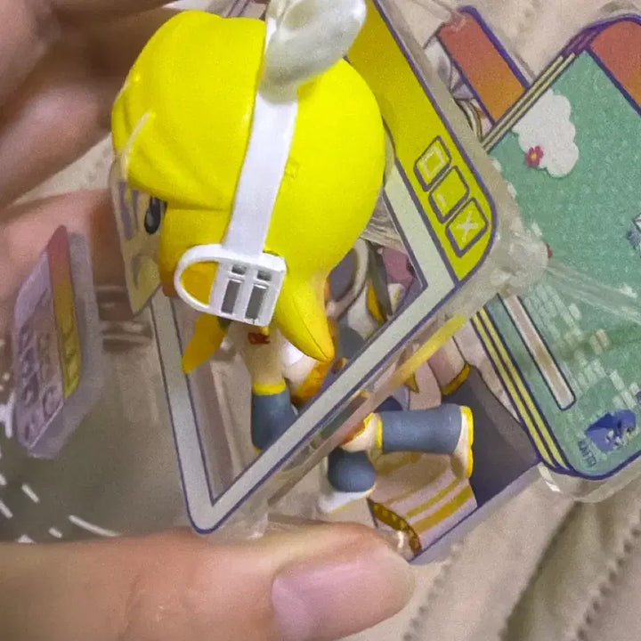 [BUNJANG] Re-ment Hatsune Miku Kagamine Rin Window Figure / 리멘트 하츠네 미쿠 윈도우 피규어 카카미네 린