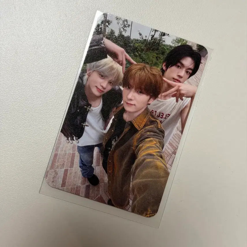 [BUNJANG] TWS The Hyundai Omotesando Unit Photocard Samoz Hyunga-joo / 투어스 더현대 오모테산도 유닛포카 사모즈 형아즈