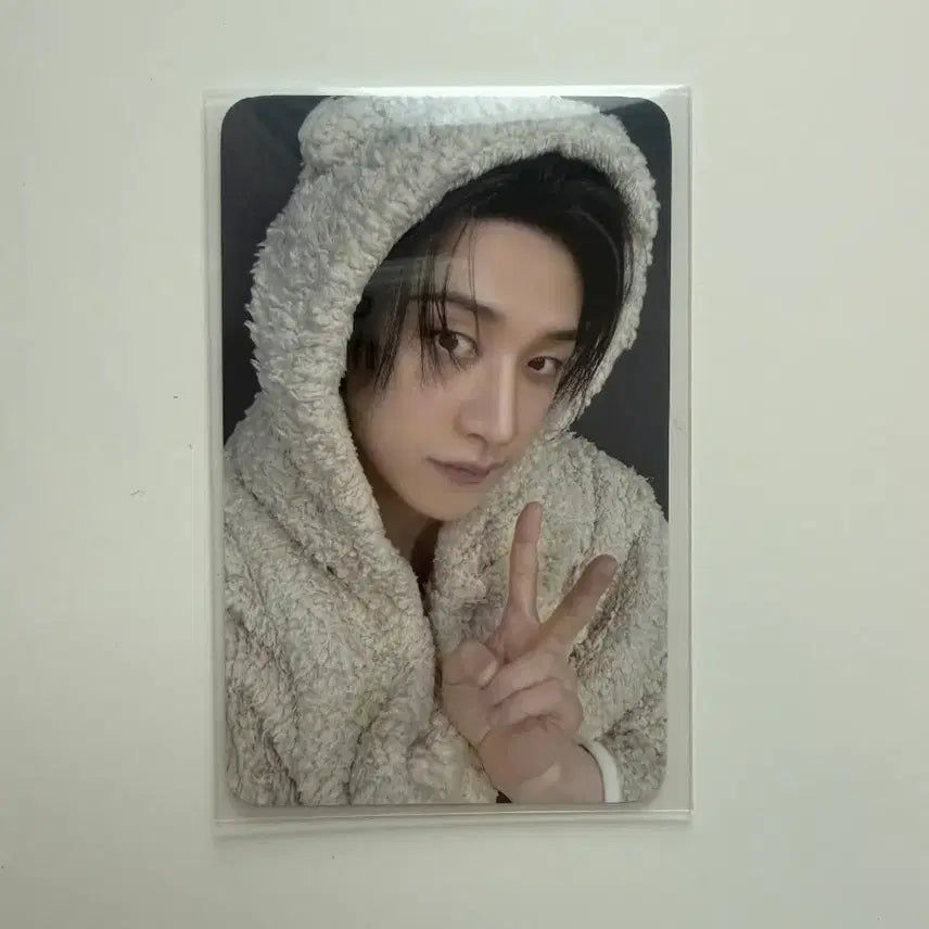 [BUNJANG] Stray Kids Bang Chan Karma Fanshop Lucky Draw Photocard / 스키즈 방찬 카르마 팬즈샵 리스닝 특전포카