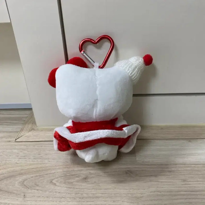 [BUNJANG] Hello Kitty Santa Doll Keychain 13cm / 헬로키티 산타 인형 키링 13센치