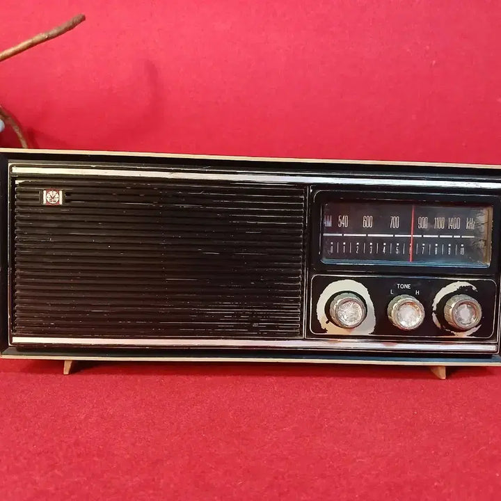 [BUNJANG] Goldstar Vintage Radio / 옛 골드스타 라디오