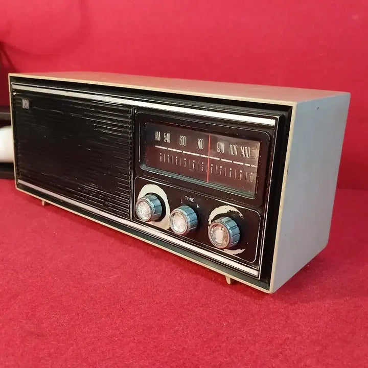 [BUNJANG] Goldstar Vintage Radio / 옛 골드스타 라디오