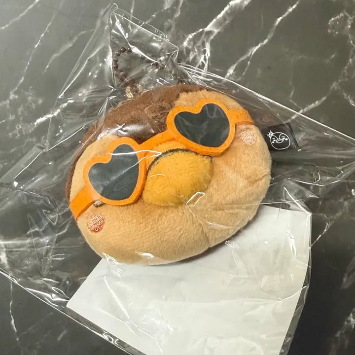 [BUNJANG] Lee Junho Tan Pengpengi Keyring / 이준호 태닝 펭펭이 키링