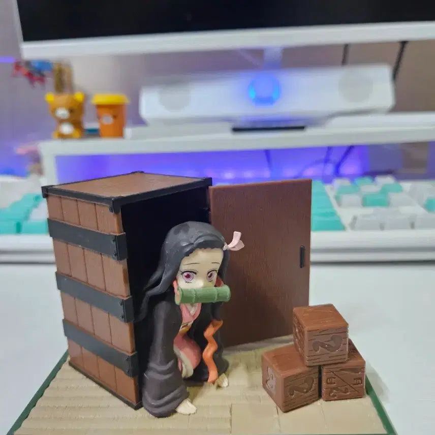 [BUNJANG] Demon Slayer Nezuko Figure / 귀멸의 칼날 네즈코 피규어