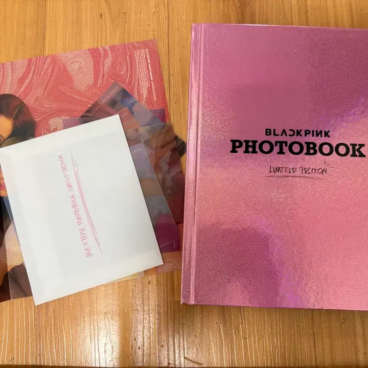 [BUNJANG] BLACKPINK Official Lightstick Photobook Bundle Set / 블랙핑크 굿즈 1기 응원봉 포토북 일괄로 양도합니다
