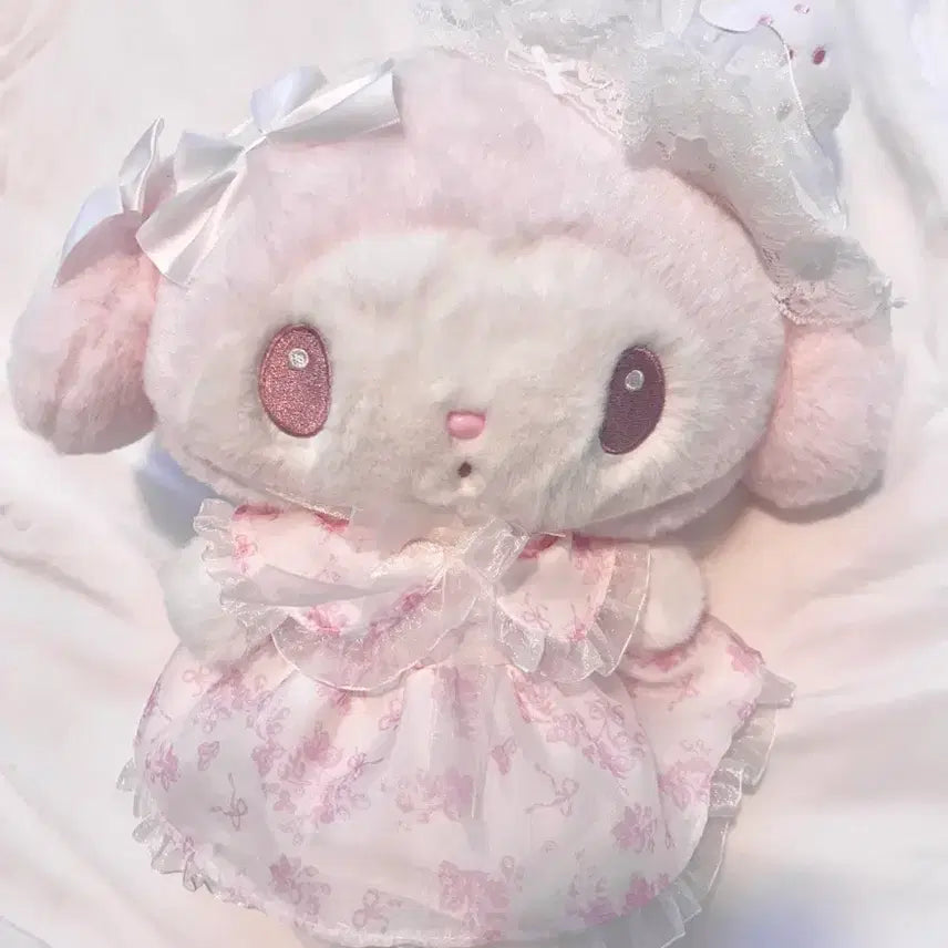 [BUNJANG] Sanrio My Melody Shiroido Ichigo Plush Doll / 마이멜로디 시로이치고 누이 산리오 인형