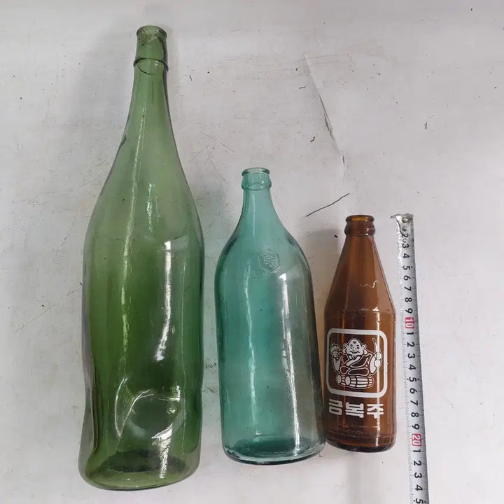 [BUNJANG] Vintage Korean Glass Bottles Set (1950s-1980s) / 근대사 빈티지  유리병-  소품용. 수집용. 만물당